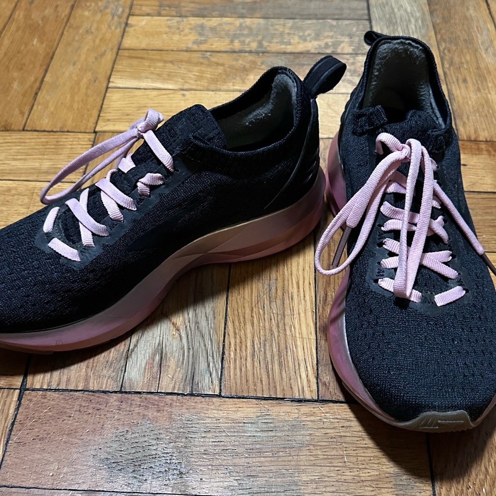 Brooks Black and Pink Sneakers - Picture 2 of 9